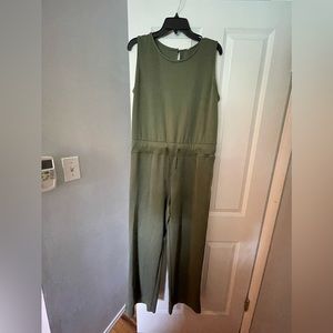 Houell Air Essential Jumpsuit Dark Palm